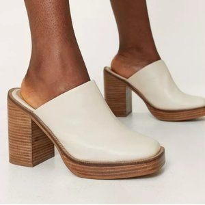 Nasty Gal Leather Platform Mules - Cream - Size 7